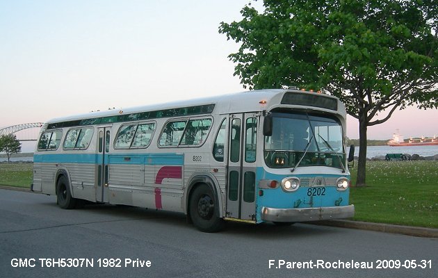 BUS/AUTOBUS: GMC New Look 1982 prive