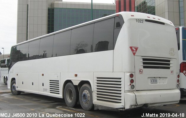 BUS/AUTOBUS: MCI J4500 2010 Quebecoise