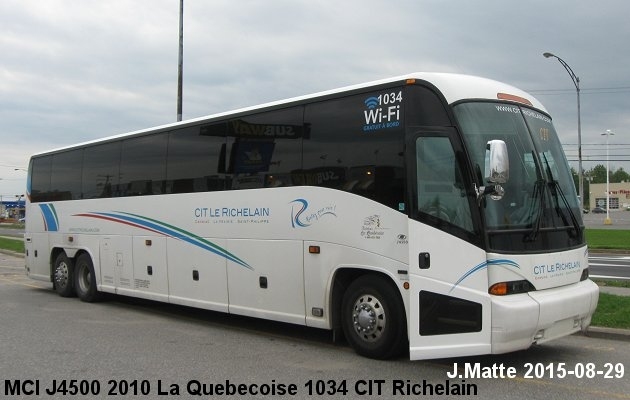 BUS/AUTOBUS: MCI J4500 2010 Quebecoise