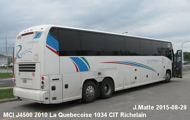 BUS/AUTOBUS: MCI J4500 2010 Quebecoise