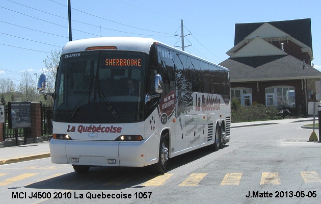 BUS/AUTOBUS: MCI J4500 2010 Quebecoise