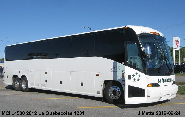 BUS/AUTOBUS: MCI J4500 2012 Quebecoise