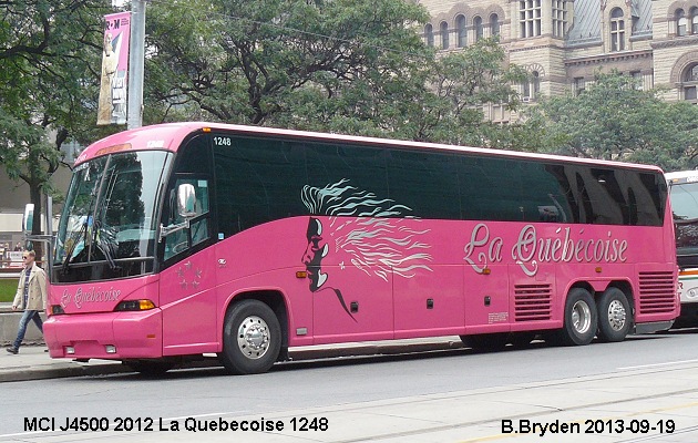 BUS/AUTOBUS: MCI J4500 2012 Quebecoise