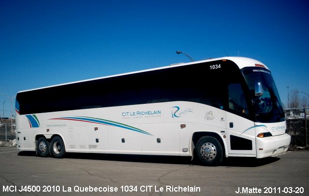 BUS/AUTOBUS: MCI J4500 2010 Quebecoise