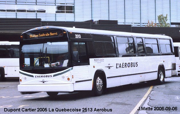 BUS/AUTOBUS: Dupont Industries Cartier 2005 Quebecoise