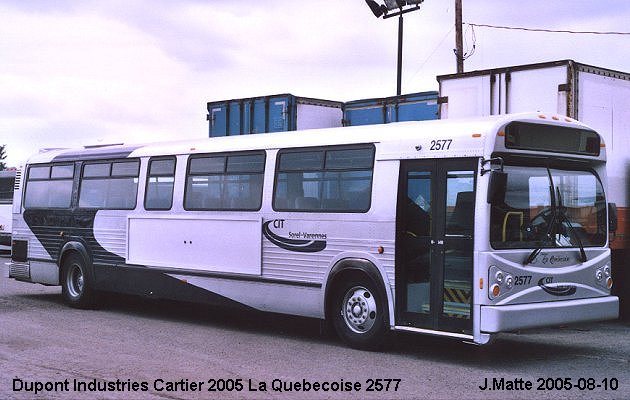 BUS/AUTOBUS: Dupont Industries Cartier 2005 Quebecoise