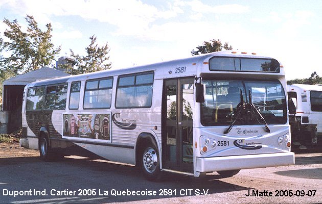 BUS/AUTOBUS: Dupont Industries Cartier 2005 Quebecoise