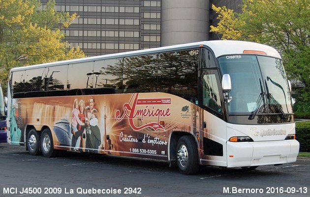 BUS/AUTOBUS: MCI J4500 2009 Quebecoise