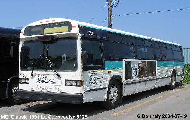 BUS/AUTOBUS: MCI Classic 1991 Quebecoise