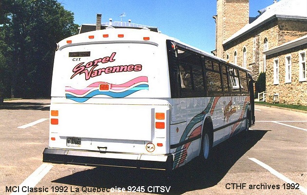 BUS/AUTOBUS: MCI Classic 1992 Quebecoise