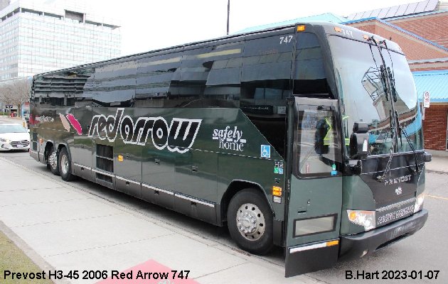 BUS/AUTOBUS: Prevost H3-45 2006 Red Arrow