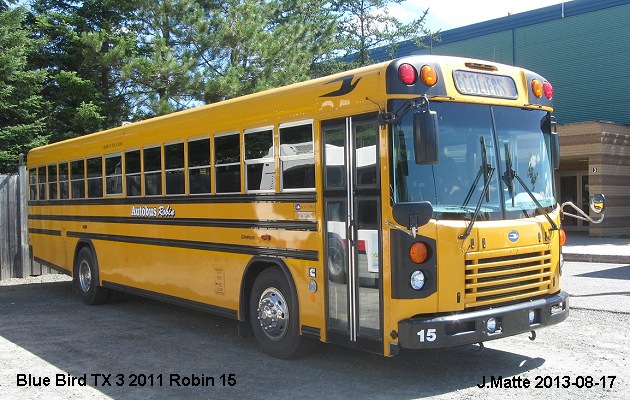 BUS/AUTOBUS: Blue Bird TX 3 2012 Robin