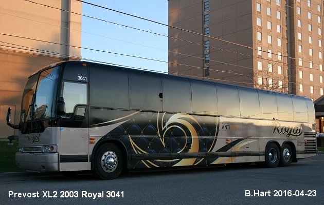 BUS/AUTOBUS: Prevost XL-2 2003 Royal