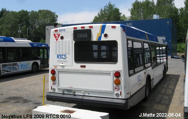 BUS/AUTOBUS: Novabus LFS 2009 Fleurs de Lys