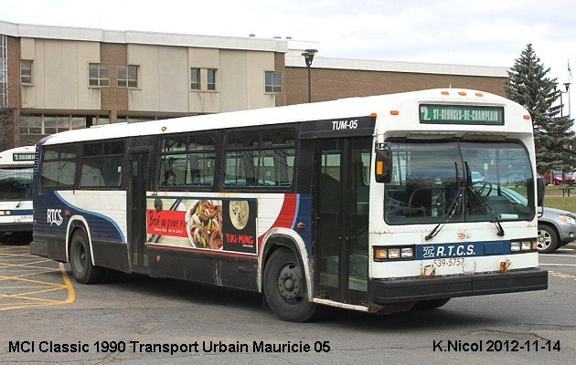 BUS/AUTOBUS: MCI Classic 1990 Dostie