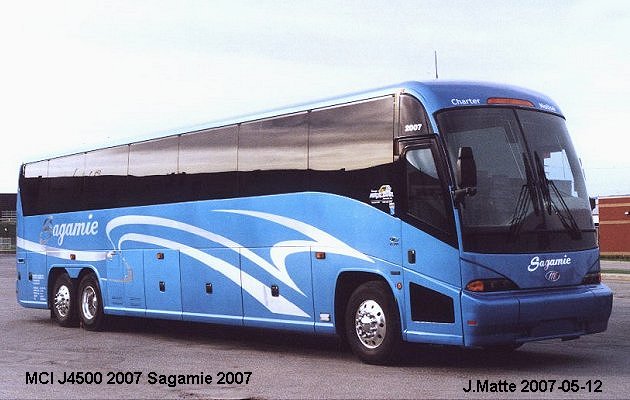 BUS/AUTOBUS: MCI J4500 2007 Sagamie