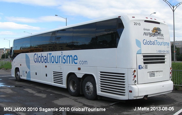 BUS/AUTOBUS: MCI J4500 2010 Sagamie