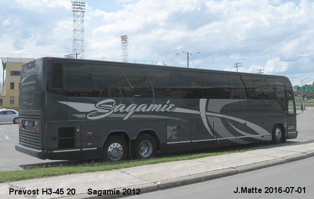 BUS/AUTOBUS: Prevost H3-45 2009 Sagamie