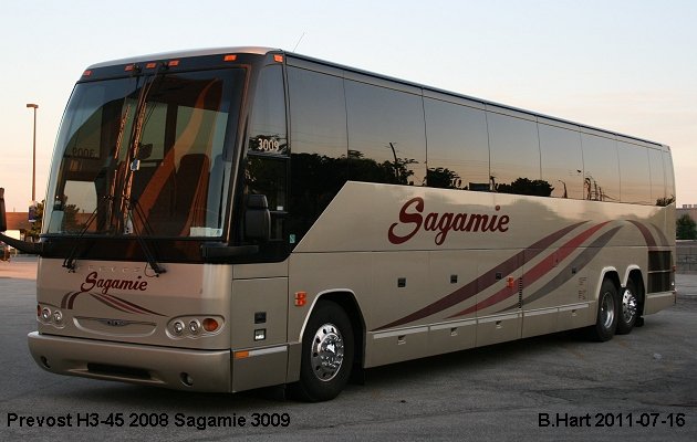 BUS/AUTOBUS: Prevost H3-45 2008 Sagamie