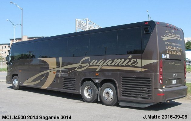 BUS/AUTOBUS: MCI J4500 2014 Sagamie