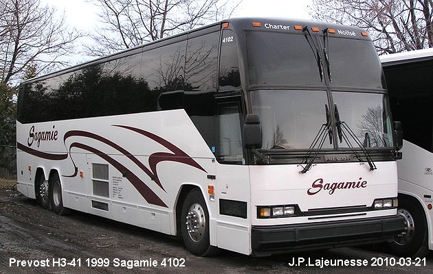 BUS/AUTOBUS: Prevost H3-41 1999 Sagamie