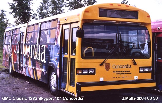 BUS/AUTOBUS: GMC Classic 1983 Skyport