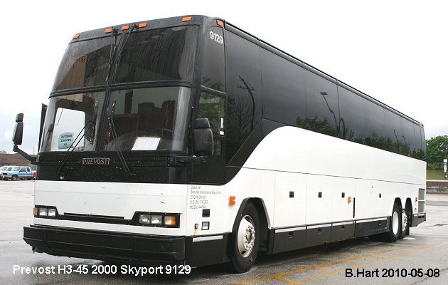 BUS/AUTOBUS: Prevost H3-45 2000 Skyport