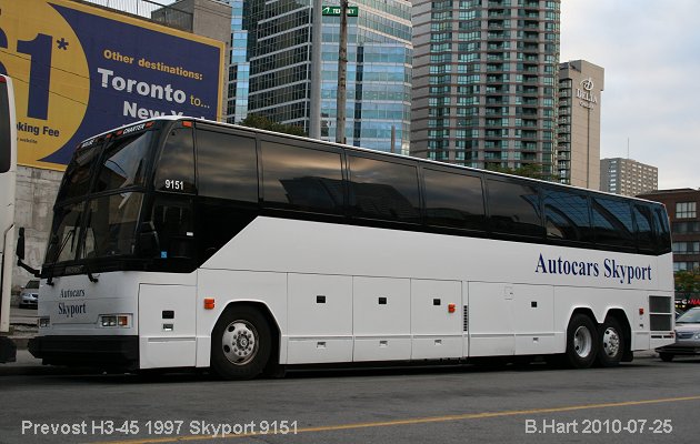 BUS/AUTOBUS: Pontiac H3-45 1997 Skyport