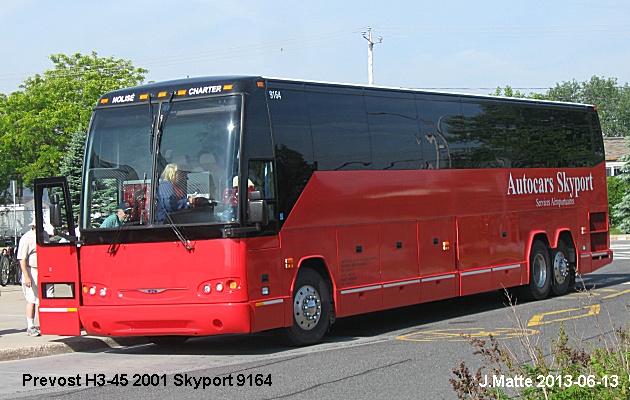 BUS/AUTOBUS: Prevost H3-45 2001 Skyport