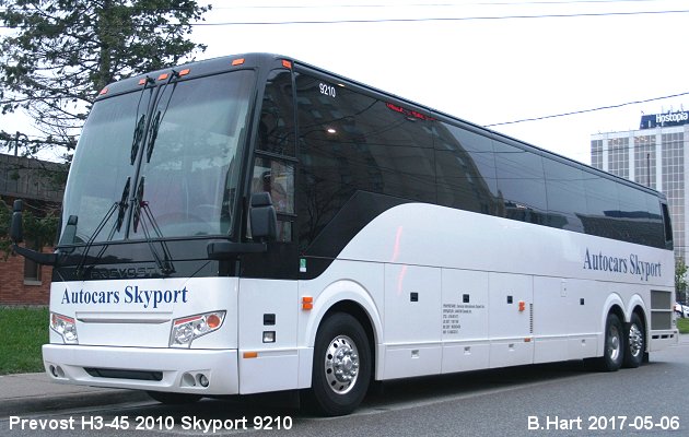 BUS/AUTOBUS: Prevost H3-45 2010 Skyport