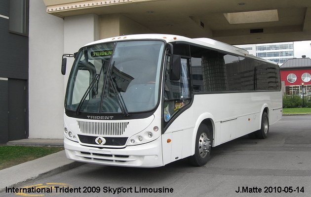 BUS/AUTOBUS: International Trident 2009 Skyport