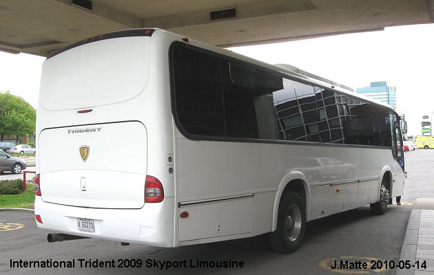 BUS/AUTOBUS: International Trident 2009 Skyport