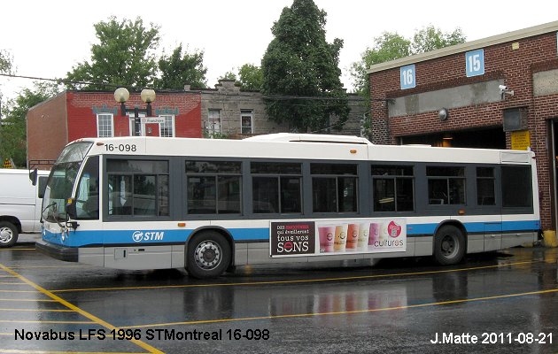 BUS/AUTOBUS: Novabus LFS 1996 STMontreal