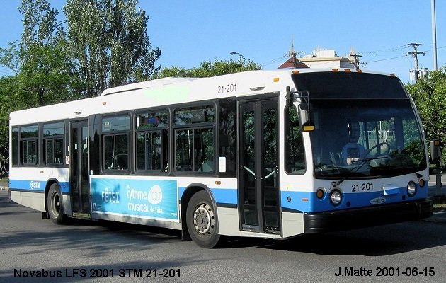 BUS/AUTOBUS: Novabus LFS 2001 STM -ATUQ