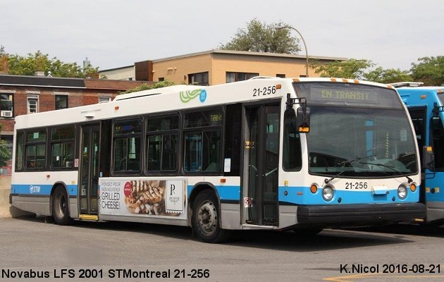 BUS/AUTOBUS: Novabus LFS 2001 STMontreal