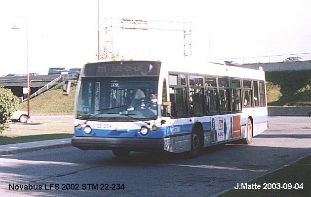 BUS/AUTOBUS: Novabus LFS 2002 STM