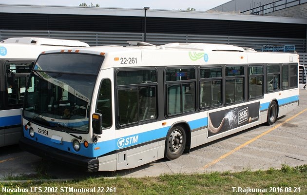 BUS/AUTOBUS: Novabus LFS 2002 STMontreal