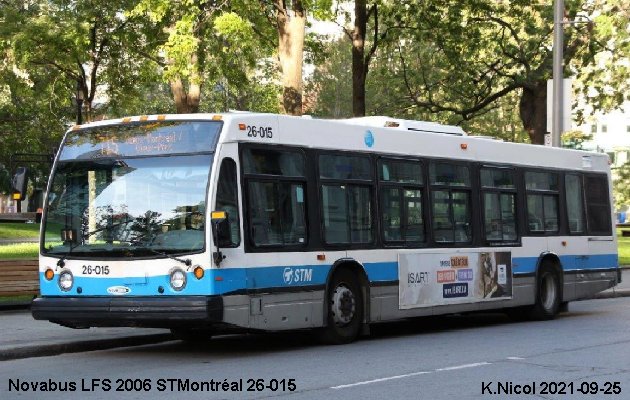 BUS/AUTOBUS: Novabus LFS 2006 STMontréal