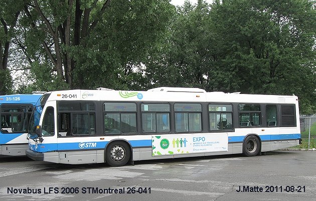 BUS/AUTOBUS: Novabus LFS 2006 STMontreal