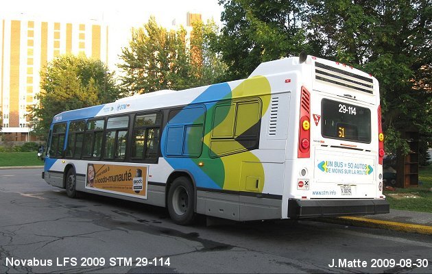 BUS/AUTOBUS: Novabus LFS 2009 STMontreal