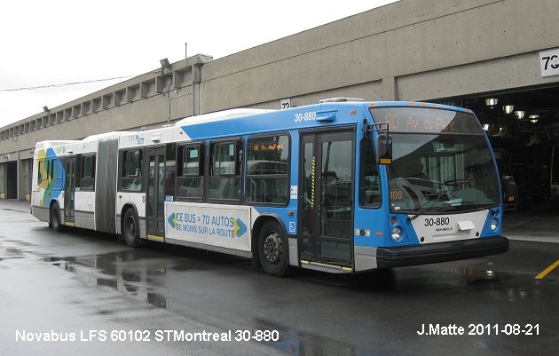 BUS/AUTOBUS: Novabus LFS artic 2010 STMontreal