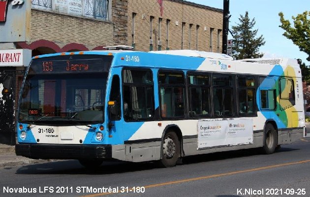 BUS/AUTOBUS: Novabus LFS 2011 STMontréal