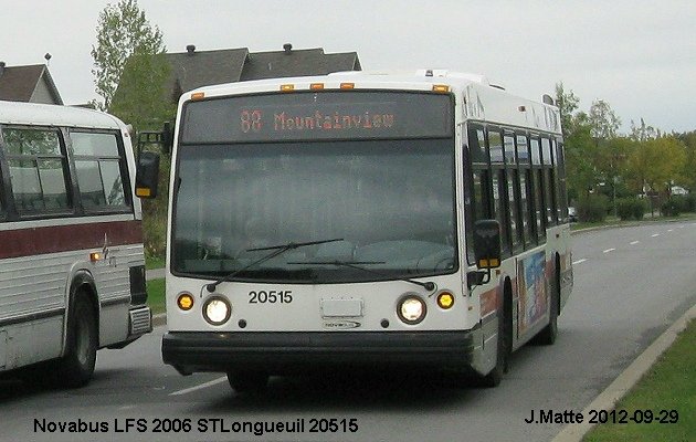 BUS/AUTOBUS: Novabus LFS 2006 RTLongueuil