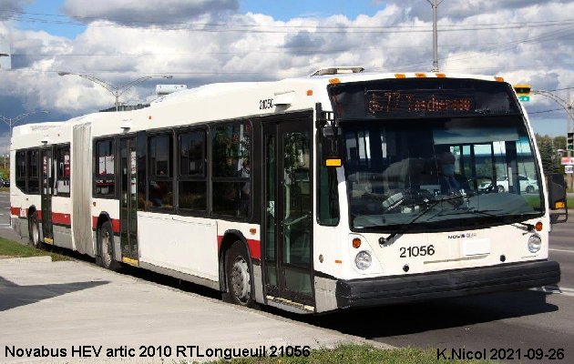 BUS/AUTOBUS: Novabus LFS artic 2010 RTLongueuil