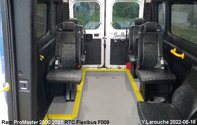 BUS/AUTOBUS: RAM ProMaster 2500 2021 Taxi COOP 5191