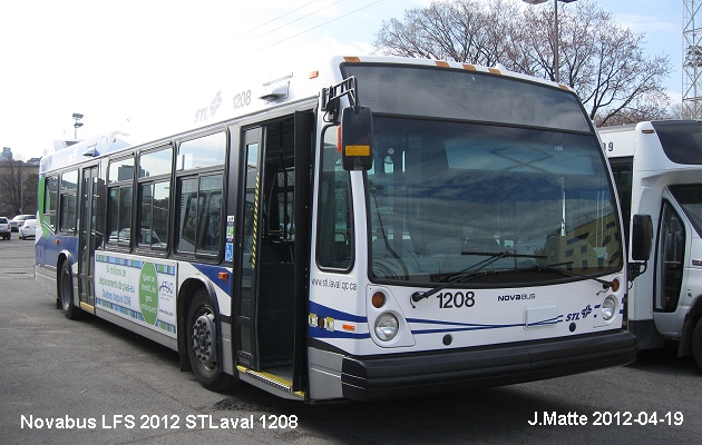 BUS/AUTOBUS: Novabus LFS 40102N 2012 STLaval