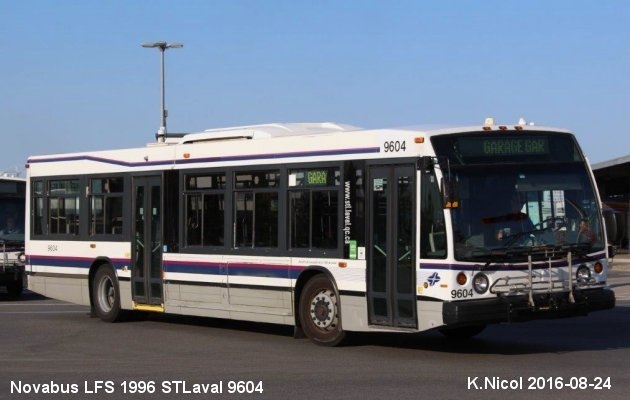 BUS/AUTOBUS: Novabus LFS 1996 STLaval