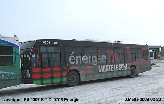 BUS/AUTOBUS: Novabus LFS 2007 STOutaouais