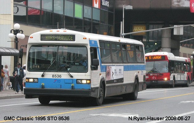 BUS/AUTOBUS: GMC Classic 1985 STOutaouais