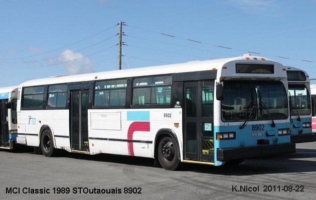 BUS/AUTOBUS: MCI Classic 1989 STO